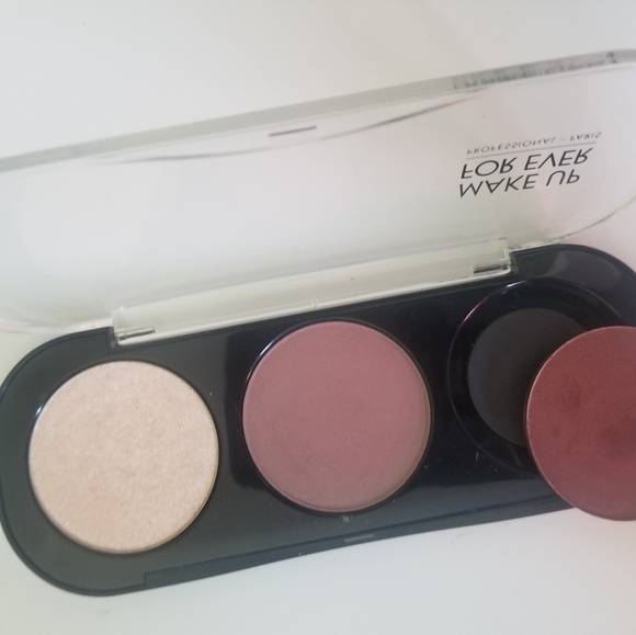 Makeup Forever empty trio palette - Picture 4 of 4